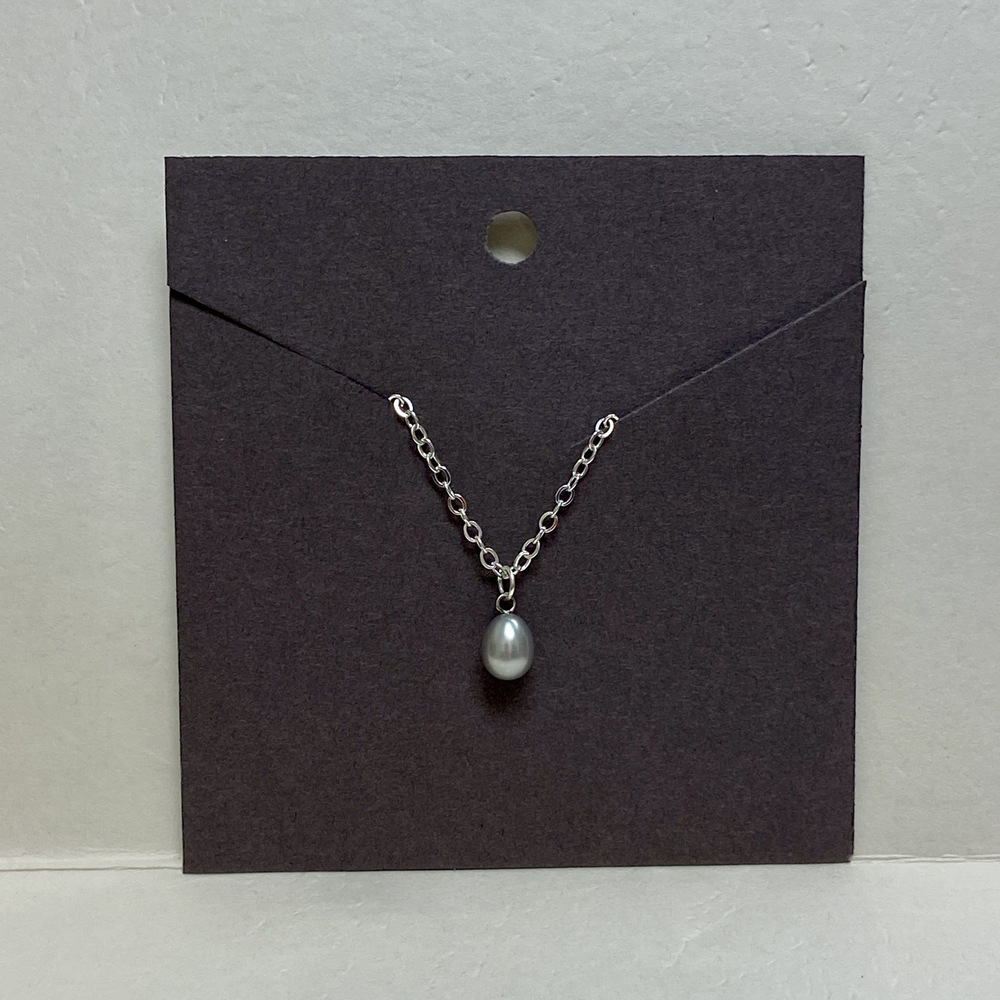 🦚 10 for $10 🦚 Faux Teardrop Pearl Charm Necklace
